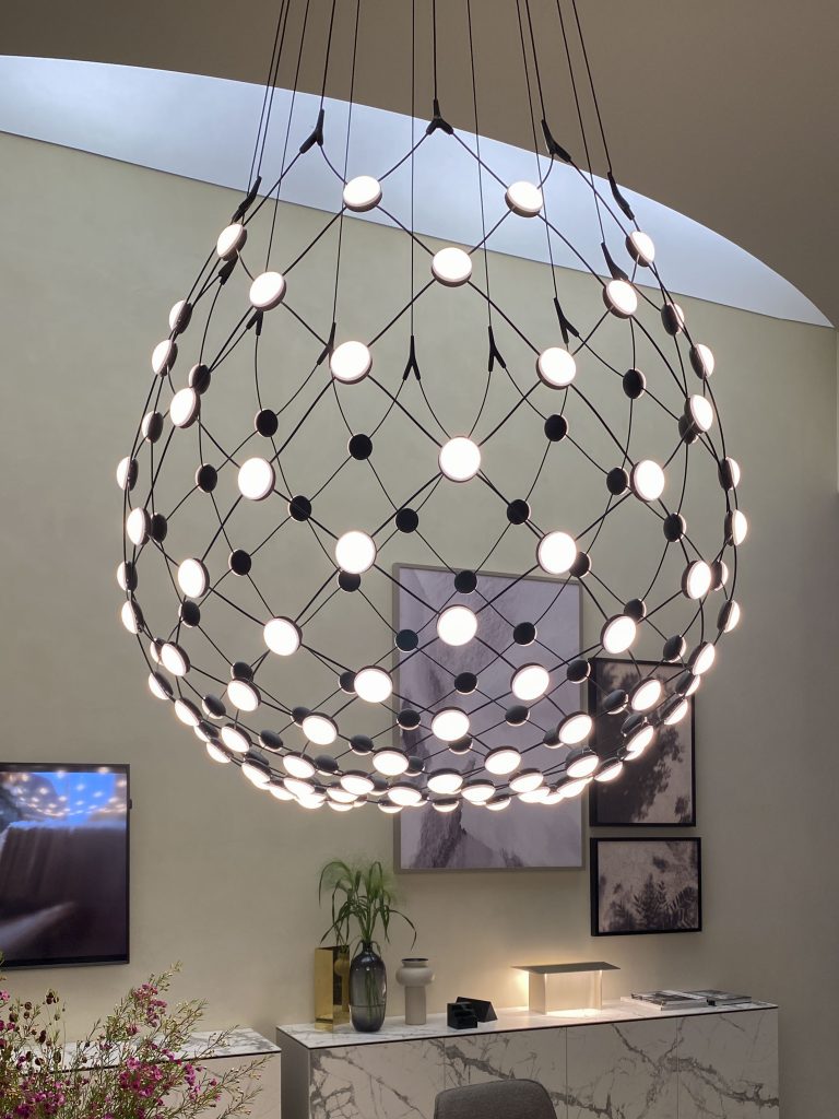 Oversized net chandelier