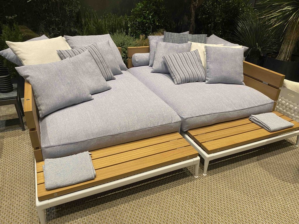 Double lounge chair with sofa tables